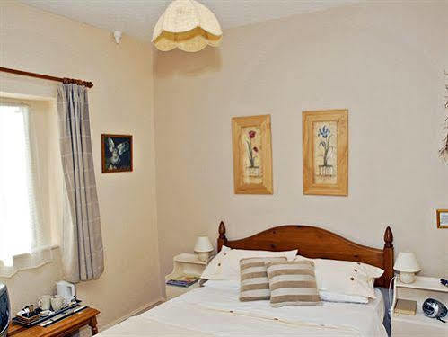 The Owls Crest House B&B Уэстон-сьюпер-Мэр Экстерьер фото